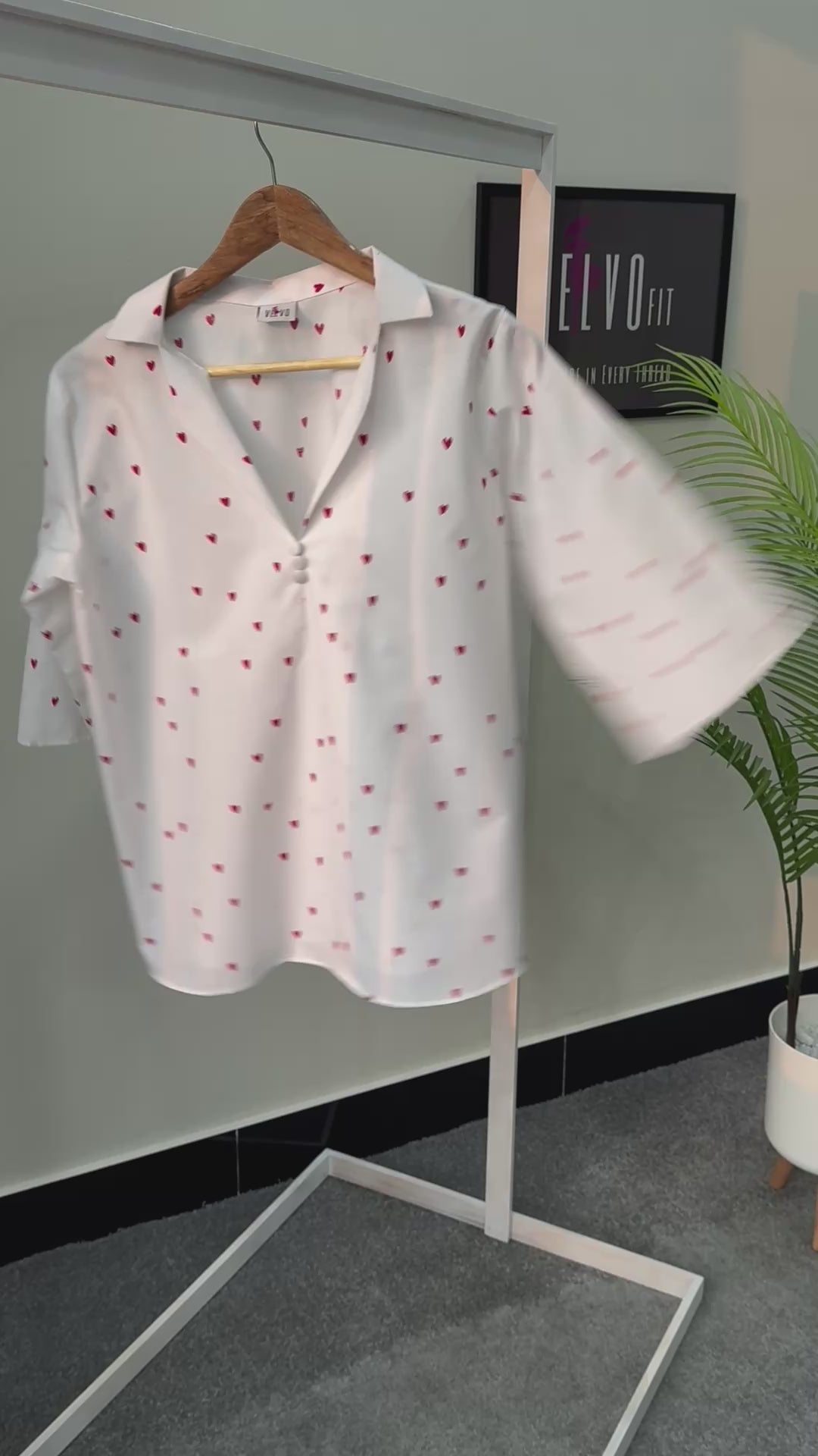 Blend cotton red heart top