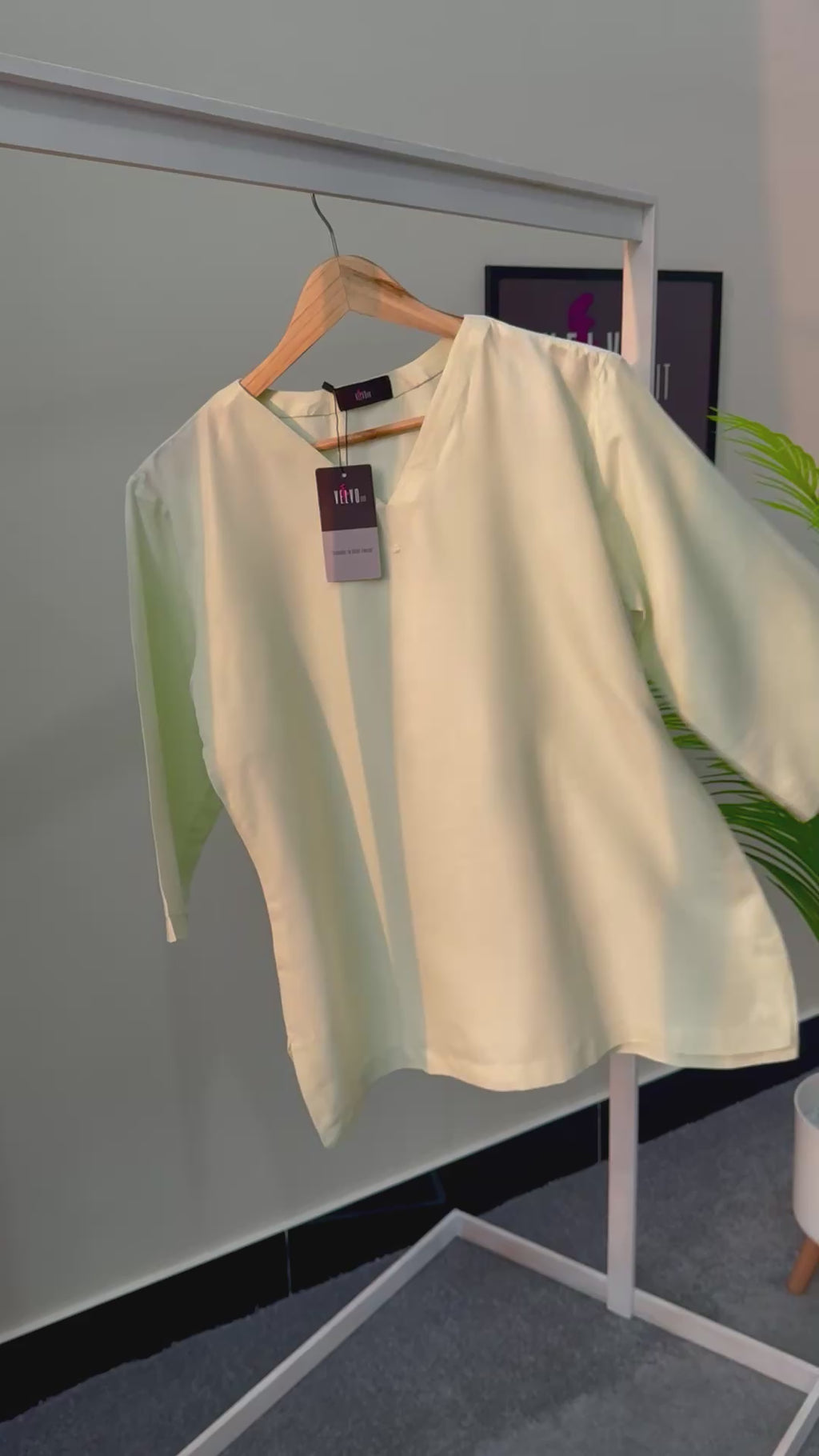 Cotton-silk blend top